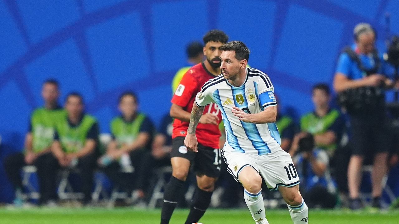 Coupe du Monde 2026 : Portée par Messi, l’Albiceleste élimine l’Égypte et rejoint les quarts de finale 