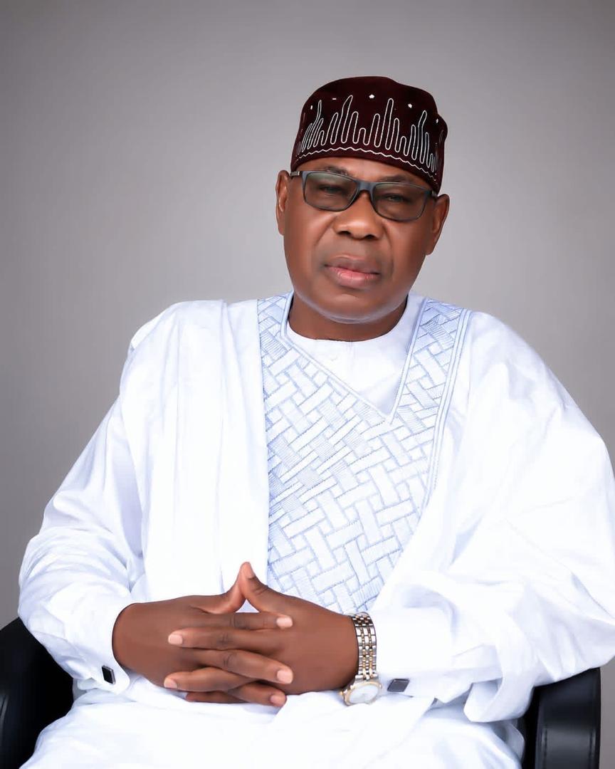 Bénin : Boni Yayi change de position et annonce qu'il siégera au Sénat